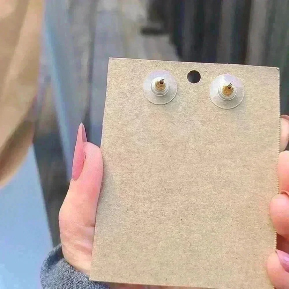 Vintage Gold-toned black stone and clear rhinestones earrings - Picture 9 of 17